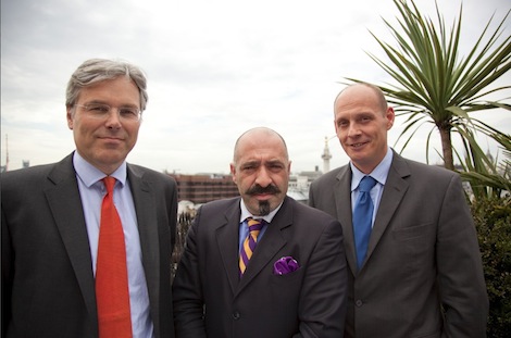 Image for article Clyde & Co to merge